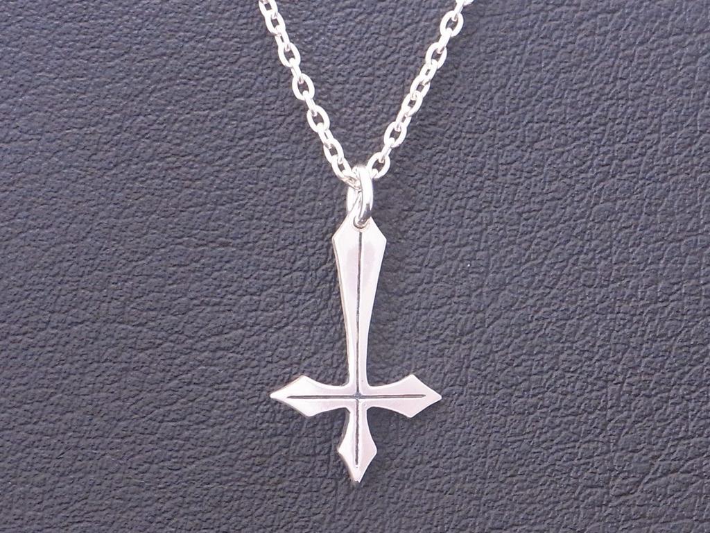 GRAND GALLERIA Silver 925 Handmade Inverted Cross Necklace Medium [GRAND GALLERIA] PDT-189 (55)