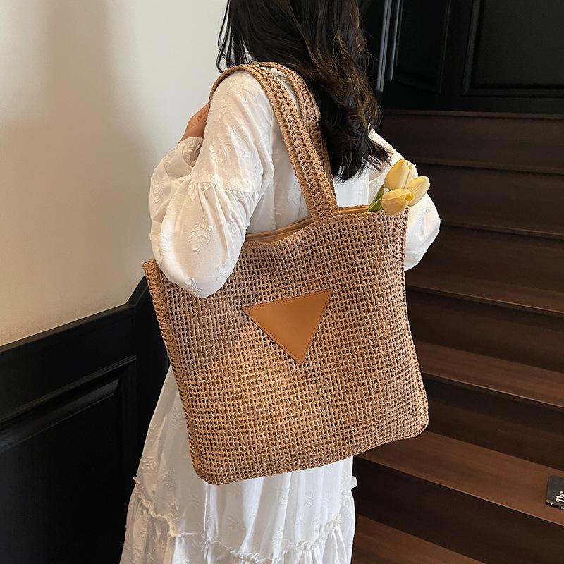 Personality Trend Casual Simple Fashion Large Capacity Bag 2025 Summer New Foreign Style Women Shoulder Tote Bag