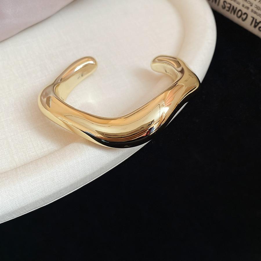 Irregular geometric smooth open bracelet exaggerated cold wind bracelet personalized niche jewelry wholesale