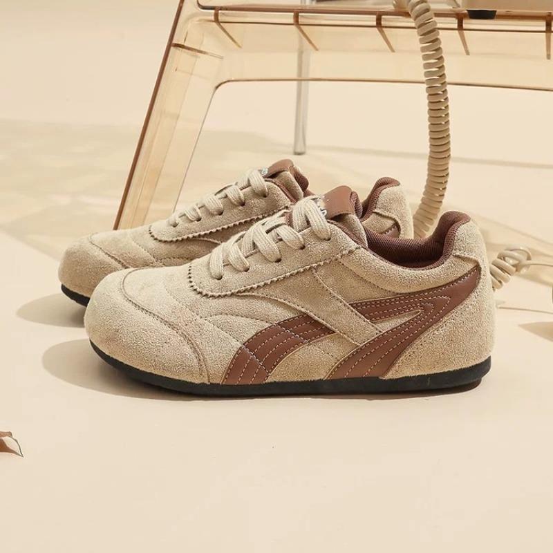 Red lightweight casual shoes women's autumn new niche design retro sports board