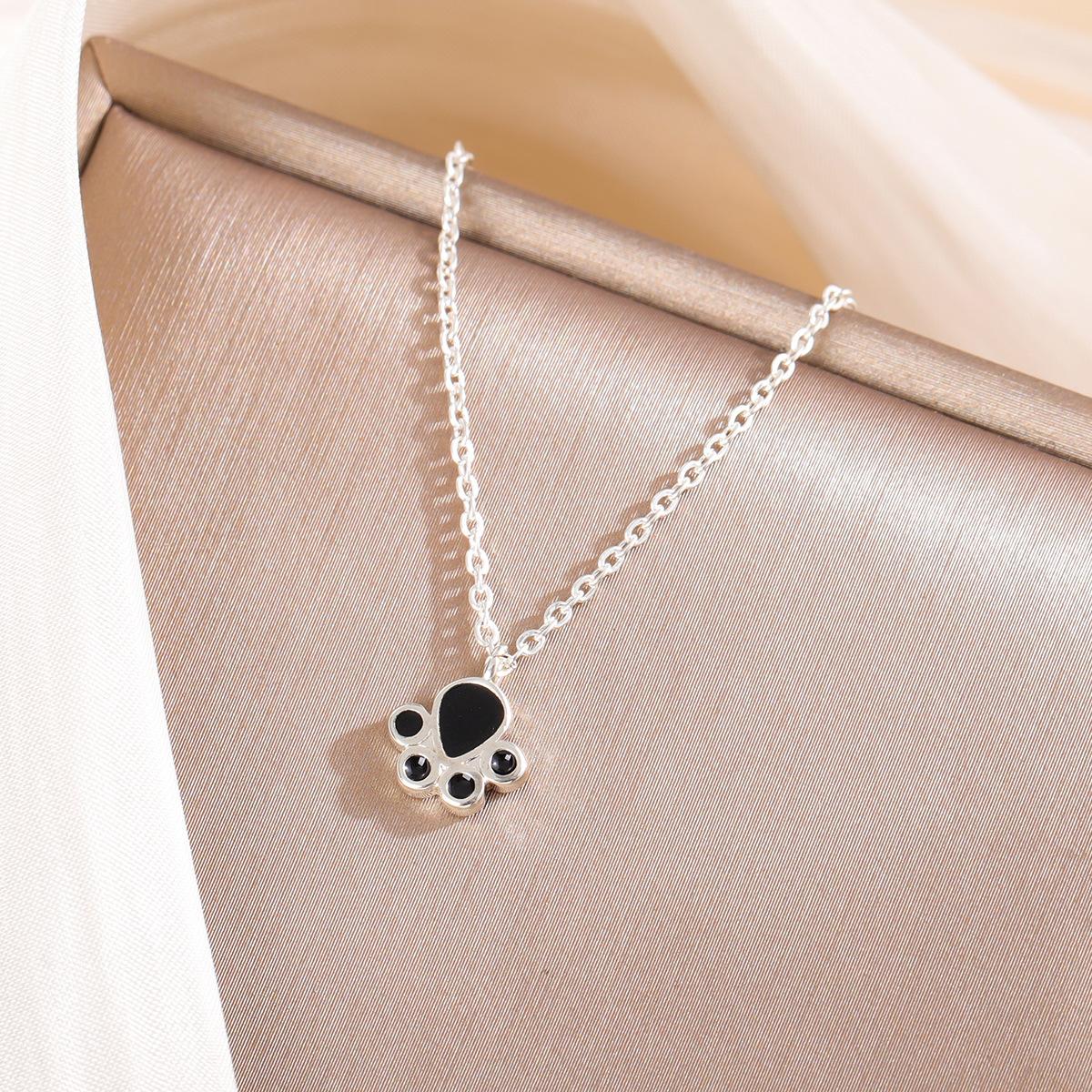 925 Silver Cute Cat Paw Pendant Simple Necklace серебряный