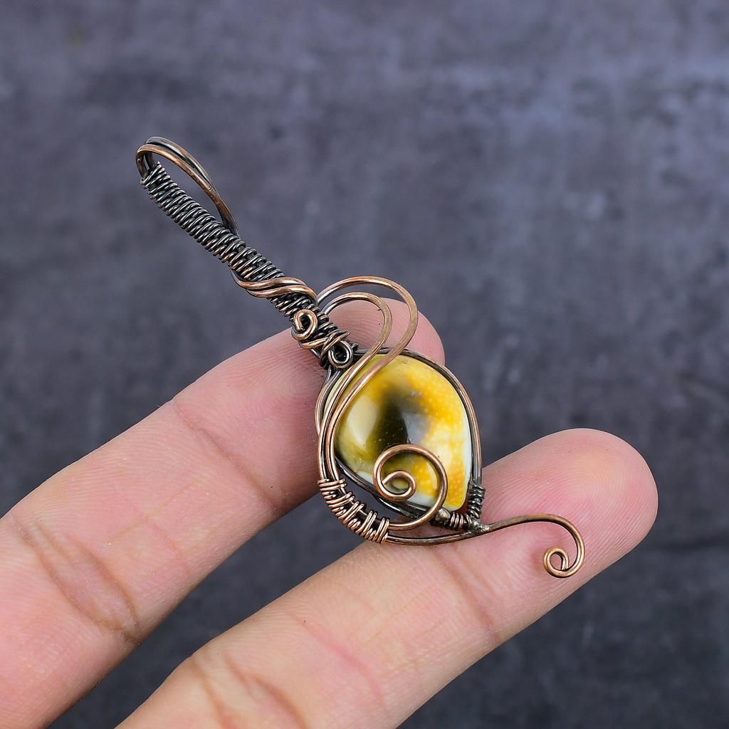 Přírodní mušle drahokam Ručně vyráběný měděný drát ovinutý šperk přívěsek 2,76" Y2N81