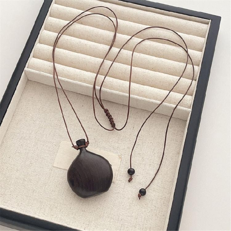 Traditional Chinese Style Wood Pendant Necklace with Sliding Knot Unique Flask Necklace Suitable for Adjustable Fit