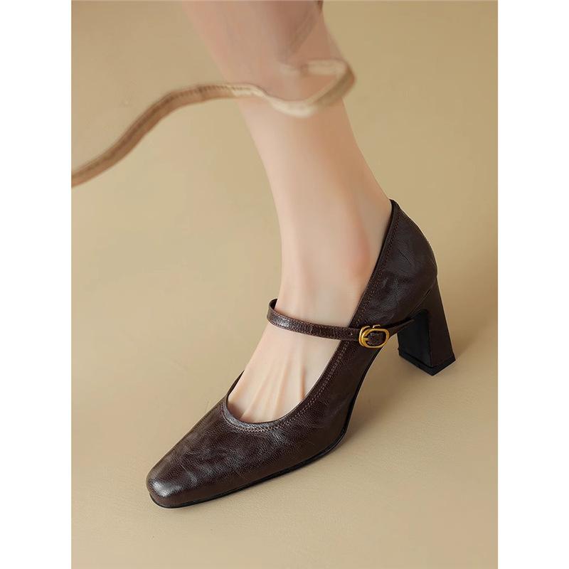 

Spot second hair! French retro square head one-word buckle high heels women s thin heels light mouth single shoes Mary Jane women s shoes 40 коричневый