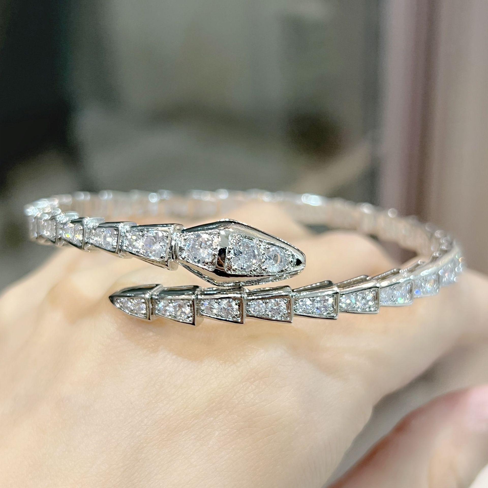 

Браслет Spirit Snake для женщин, толстый слой, голова и хвост, бриллиант, живой рот, весенний браслет 19CM