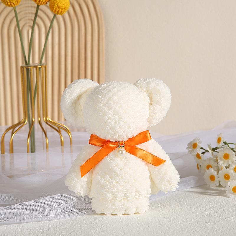 Creative Little Bear Pineapple Pattern Towel Wedding Gift 30*30