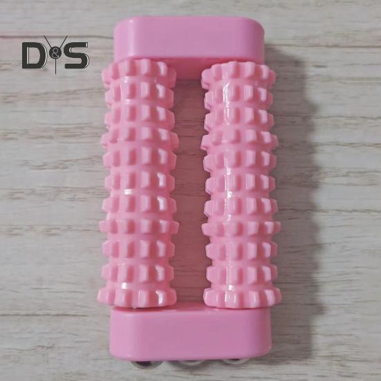 Handheld Roller Massager Portable Travel Muscle Fatigue Pain Relief Palm Acupoint Deep Tissue Relaxation Physical Therapy Spiky Massage Stick