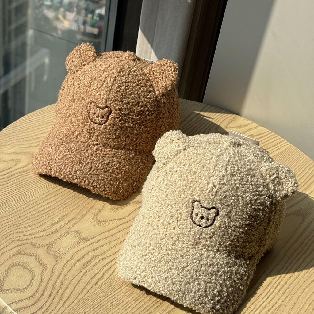 Korean-style cute bear ear lamb wool baseball cap for men and women, warm and versatile for autumn and winter, cartoon embroidered duckbill cap