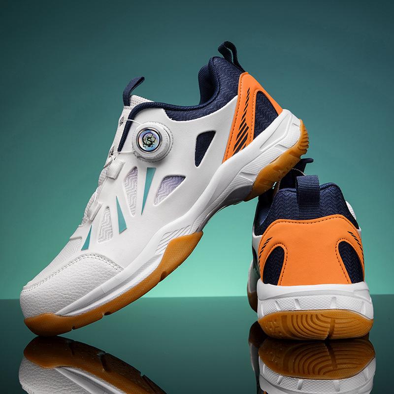 

New badminton shoes Professional competition sports shoes Breathable and non-slip badminton shoes Rotating buttons 44