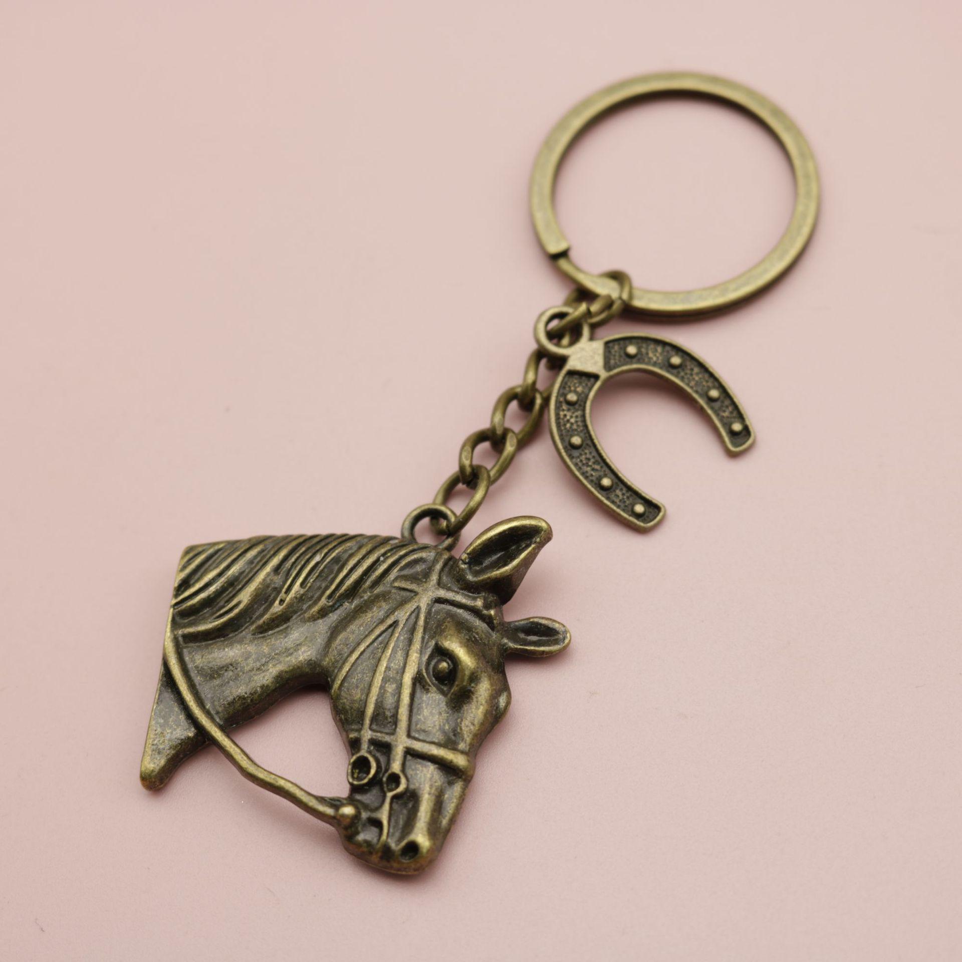 Xiyin Simple Horse Head Keychain Pendant - Hot Seller бронзовый