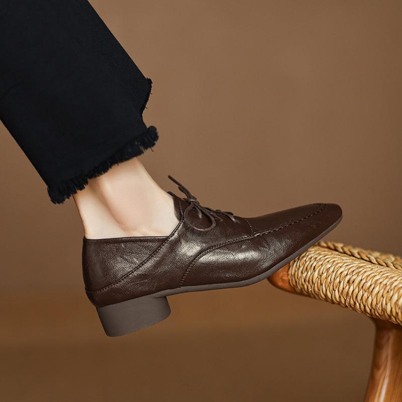 

Новые женские остроносые лоферы удобная платформа нескользящий средний каблук обувь большого размера квадратный каблук на одной педали повседневные маленькие кожаные туфли 39 коричневый