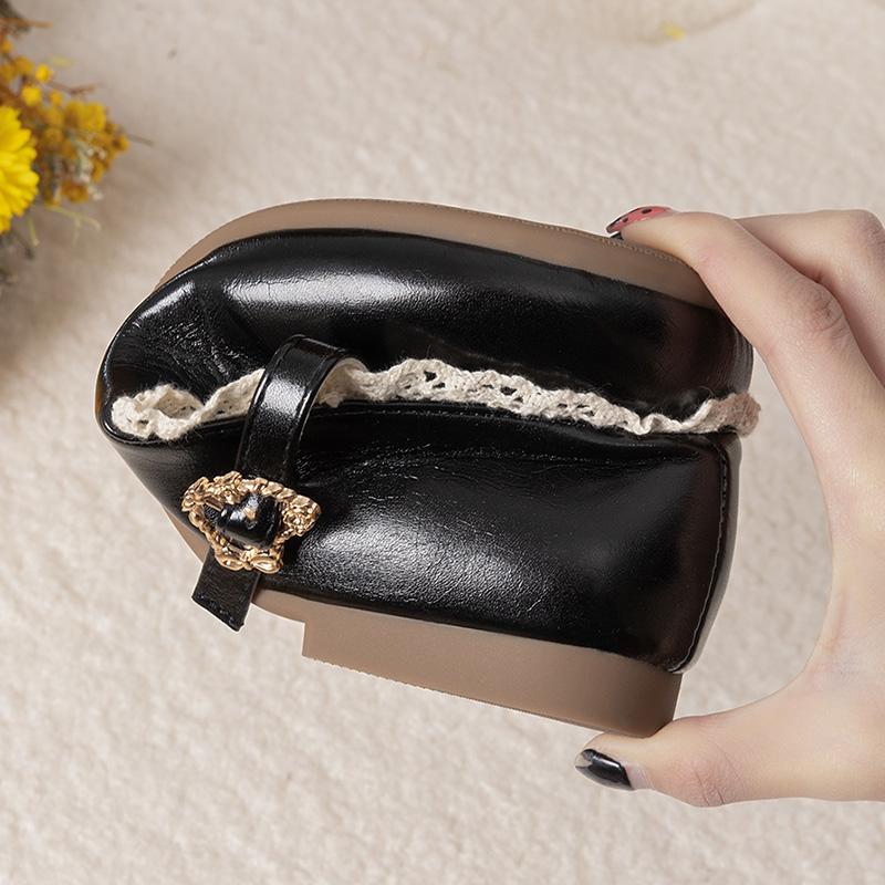 Scarpe Mary Jane a Bottone Singolo con Fiori a Forma di Cuore Stile Nuovo Primavera 2025 Tempo Libero Quotidiano Abbinamento Perfetto con Gonne Scarpe Piccole in Pelle