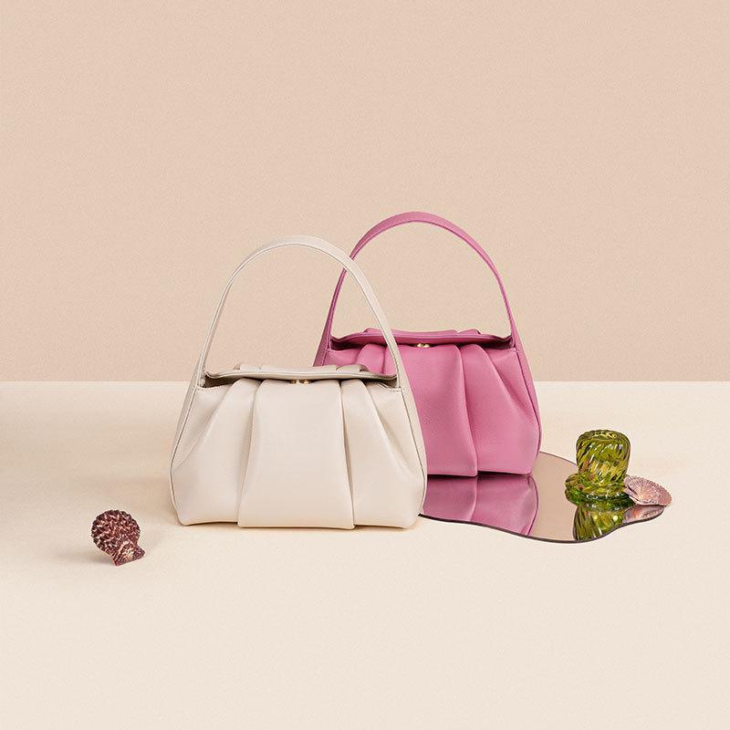 2023 Korean Fashion Pleated Cloud Genuine Leather Handbag - Versatile Women's Messenger Bag