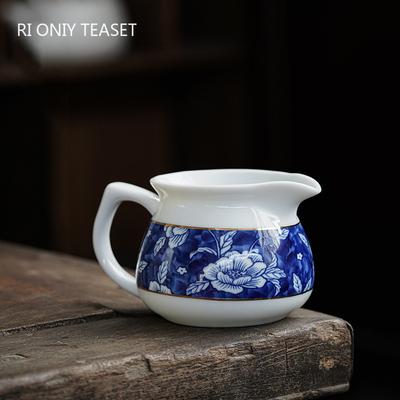 Tasse à thé équitable en porcelaine bleue et blanche peinte à la main chinoise, tasse à thé en céramique, beauté infuseur à thé, accessoires de service à thé de maître faits à la main