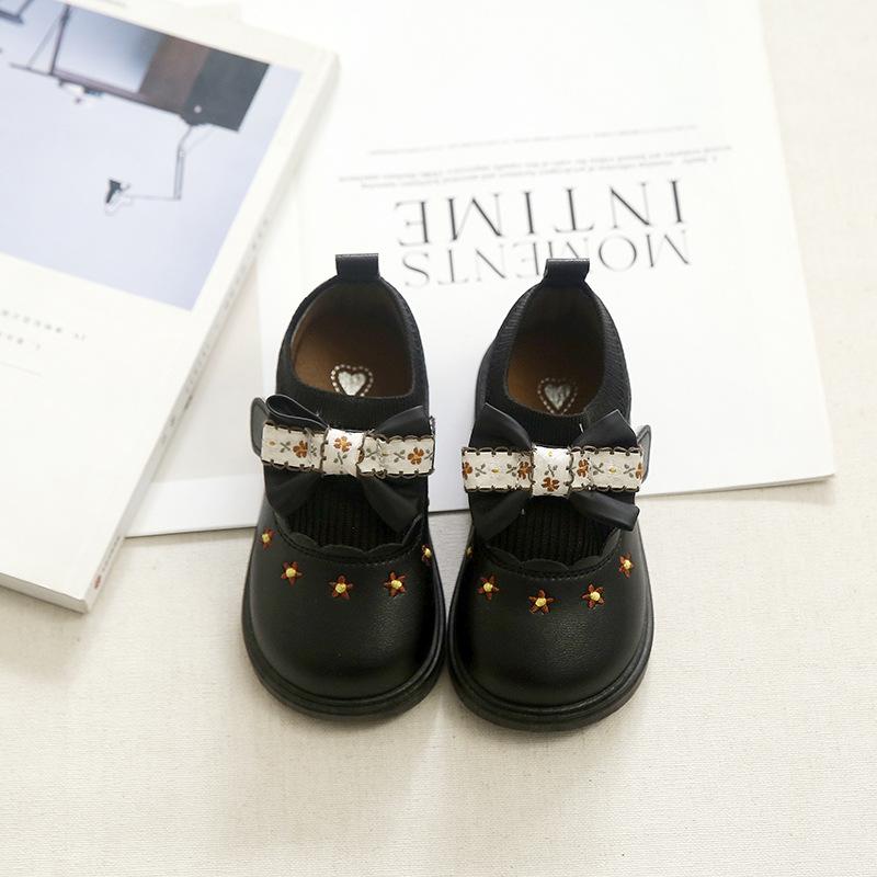 New Autumn and Winter Girls Bow Comfortable and Fashionable Soft-soled Leather Shoes