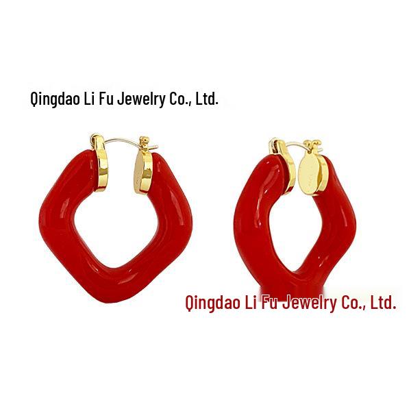 Lisa Style 2021 Trendy Geometric Round Earrings: Light Luxury Design