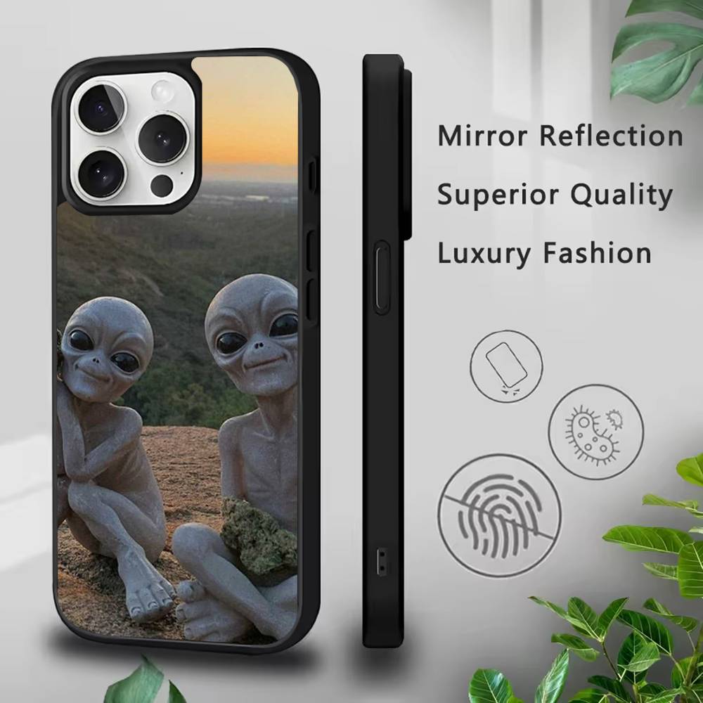Funny Space UFO Alien Thing Phone Case For IPhone 17,16,15,Pro,Max,Air,14,Plus,13,12,11 Magesafe Wireless Charge Cover
