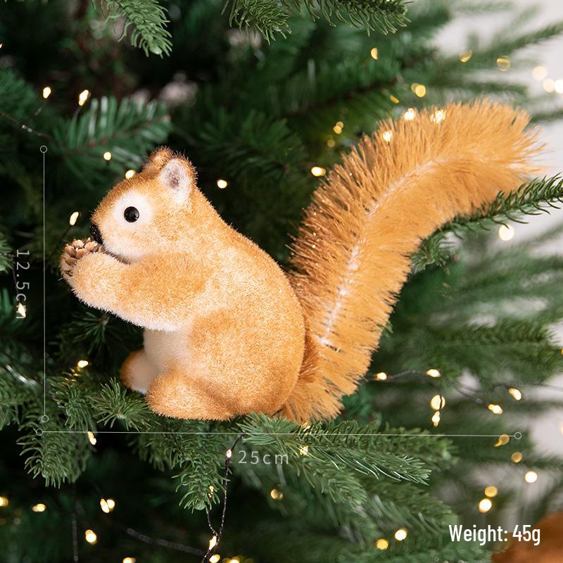 Korean Style Christmas Squirrel Figurine Ornaments – Christmas Tree Decorations in Stock