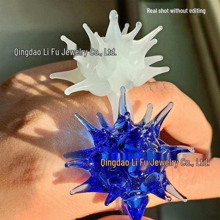 Wykwintny wielokolorowy pierścionek z jeżowcem morskim ze szkła Murano