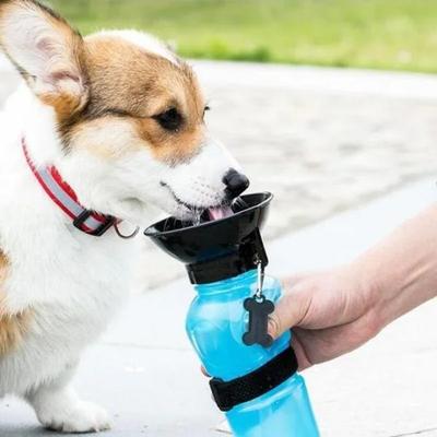 500ml Utomhus Bärbar Husdjur Hund Vattenflaska Extrusion Stor Hund Rese Vattenkopp Dricksvatten Matarskål för Hund Katt