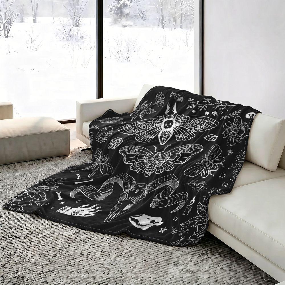 Gothic Occult Moth Skull Cooling Blanket Q-Max-0.35 Cool Fiber Summer Cooling Throw Lightweight Soft Bedding for Night Sweats 100cmx150cm