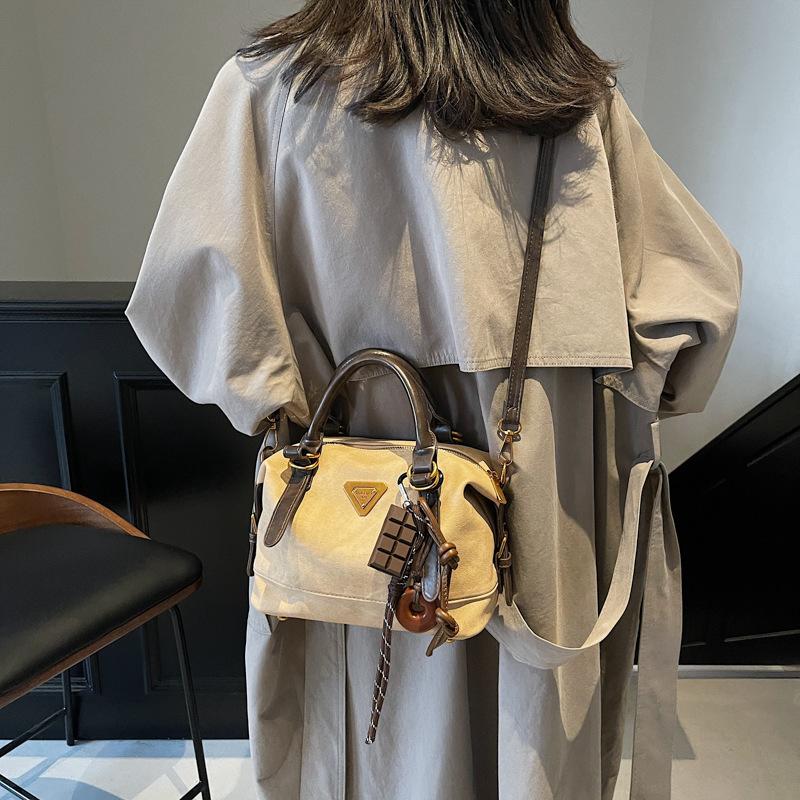 Premium Portable Small Square Bag Retro Fashion Casual Shoulder Bag 2025 Autumn and Winter New Trendy Messenger Bag