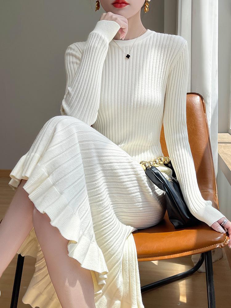 

Elegant Long Sleeve Velvet Knit Dress with Ribbed Lace Fishtail XL