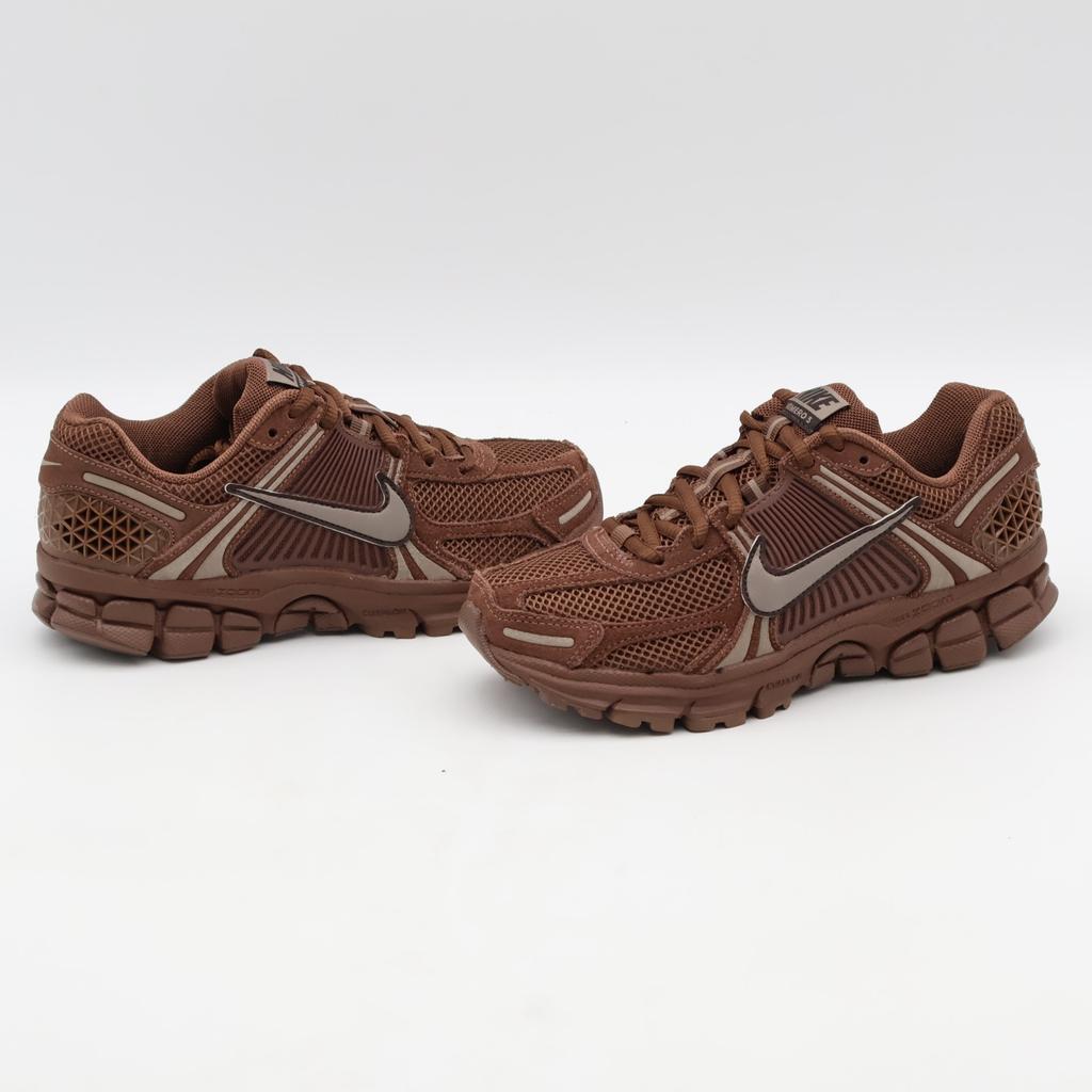 HQ0458-201 Nike Zoom Vomero 5 Fauna Brown Velvet Brown Mink Brown
