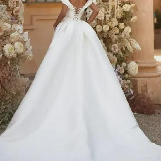 European & American Plus Size One-Shoulder Satin Wedding Dress with High Waist and Trailing Skirt