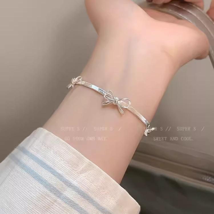 Minimalist style silver bow snake bone bracelet women's light luxury niche high-end temperament jewelry student girlfriend accessories