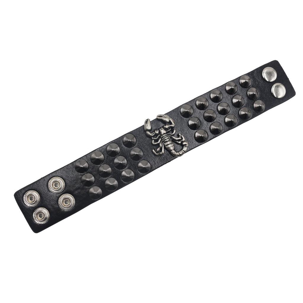 European & American Punk Genuine Leather Scorpion Rivet Bracelet