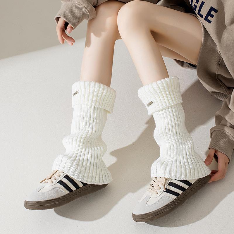 Gray Knitted Split Socks - Thick Ribbed Stripes, Calf-Length, Cozy Autumn/Winter Style, Loose Fit, Trendy Pile Socks