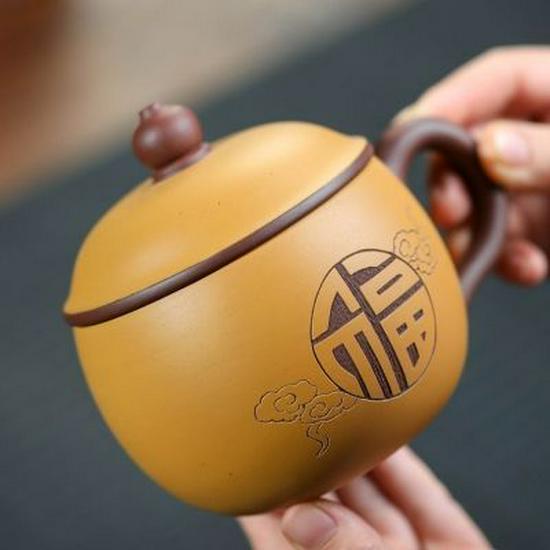 

Чашка для чая Исинская Цзыша ручной работы 400 мл с крышкой для дам, дома или офиса. Standard Gift Box