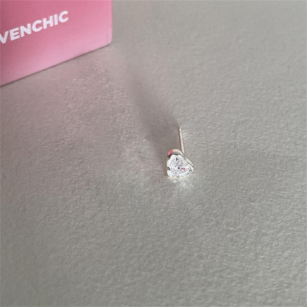 Color Zircon Stud Earrings Women's Love Bone Stud Design Sweet Cool Cochlear Stud Earrings Earrings