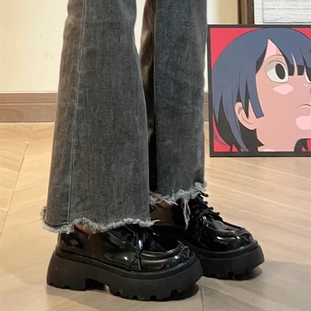 Tjock klack tjock sula svart snörning brittisk stil retro små läderskor dam koreansk version enskilda skor 2025 höst ny trend