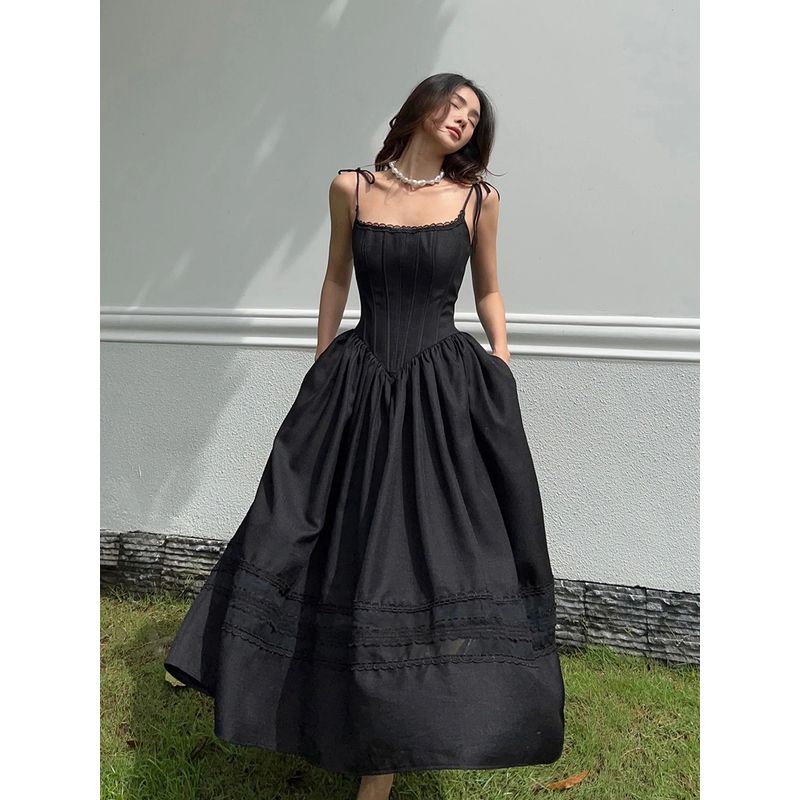 Gothic Hepburn Style French style High Sense Lace Stitching Sexy Temperament Slimming Lace-up Sling Dress Long dress
