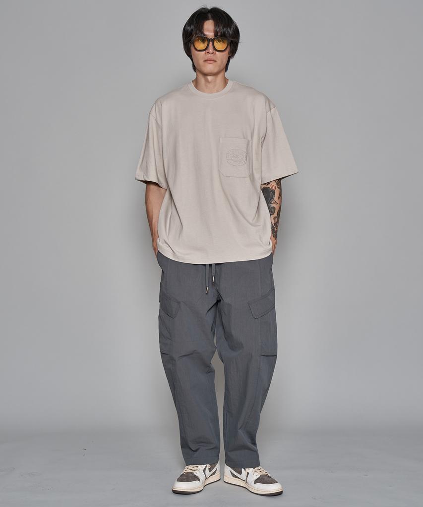 MANIAMASS Relaxed Fit Chest Pocket Short Sleeve Tee (Couger A)