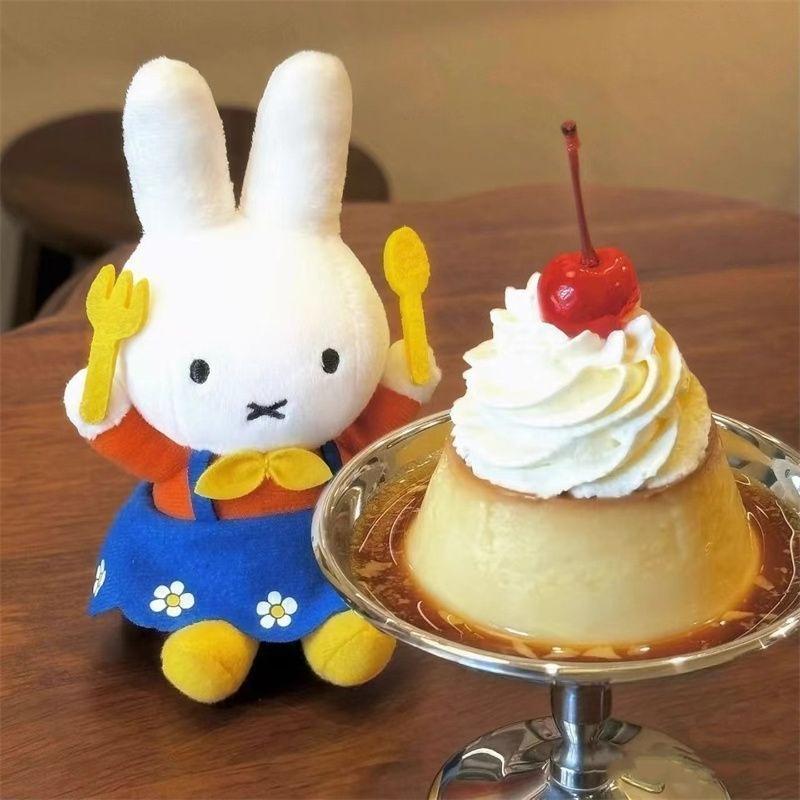 Pendentif Poupée Miffy Haute Valeur de Couleur Poupée Cartoon Modèle Lapin Créatif Mignon Hommes et Femmes Étudiant Sac à Dos Porte-clés Décoration
