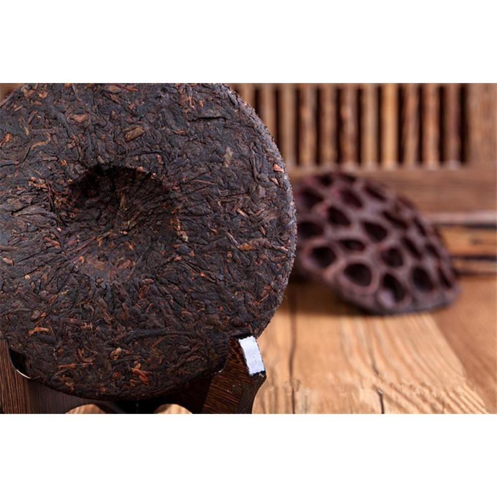 200g Yunnan Pu-erh Ripe Tea Cake, Menghai Old Tree Blend, Fermented Chinese Puerh