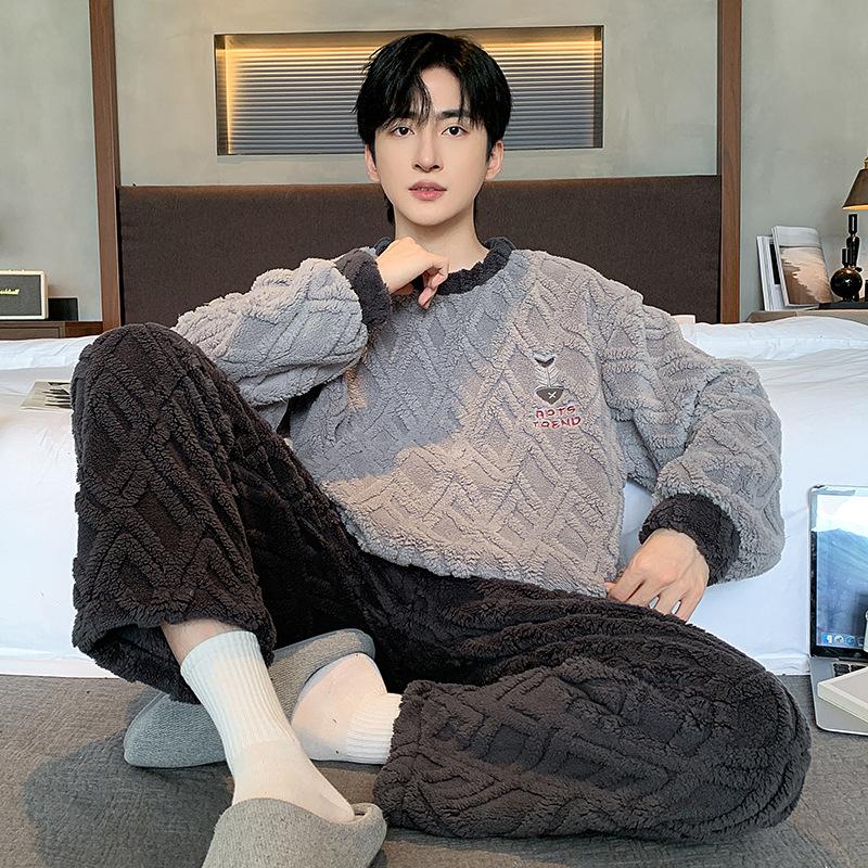 1set Men'S Casual Crew Neck Pajama Set, Cartoon Print, Polyester Knit Fabric, Slight Stretch, Loose Fit, Fall/Winter Warm Loungewear Set