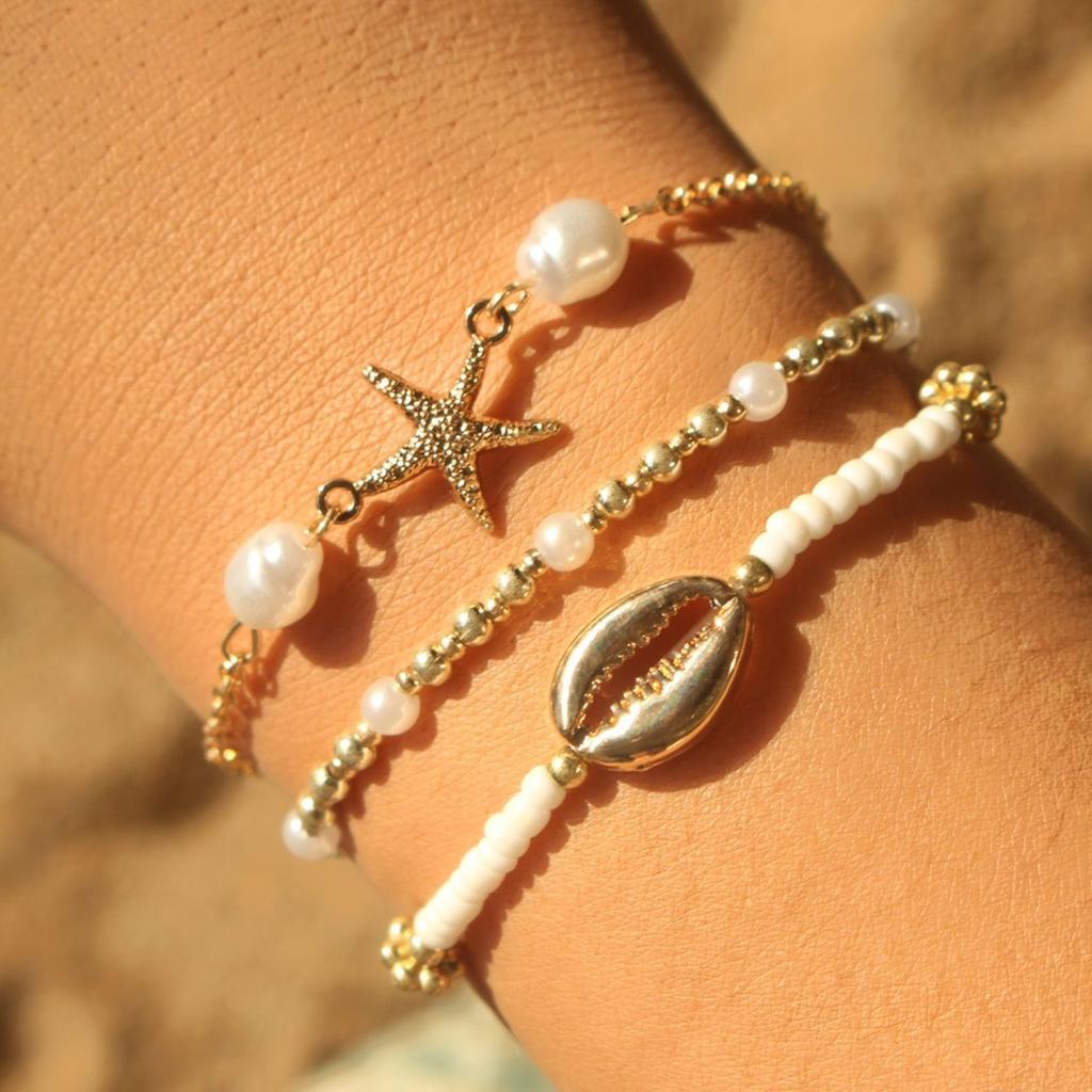 5 Stück Bohemian Meeresmotiv Perlenbesticktes mehrschichtiges Armband-Set für Damen Seestern Schildkrötenpanzer Anhänger Sommer Strandurlaub Schmucksets
