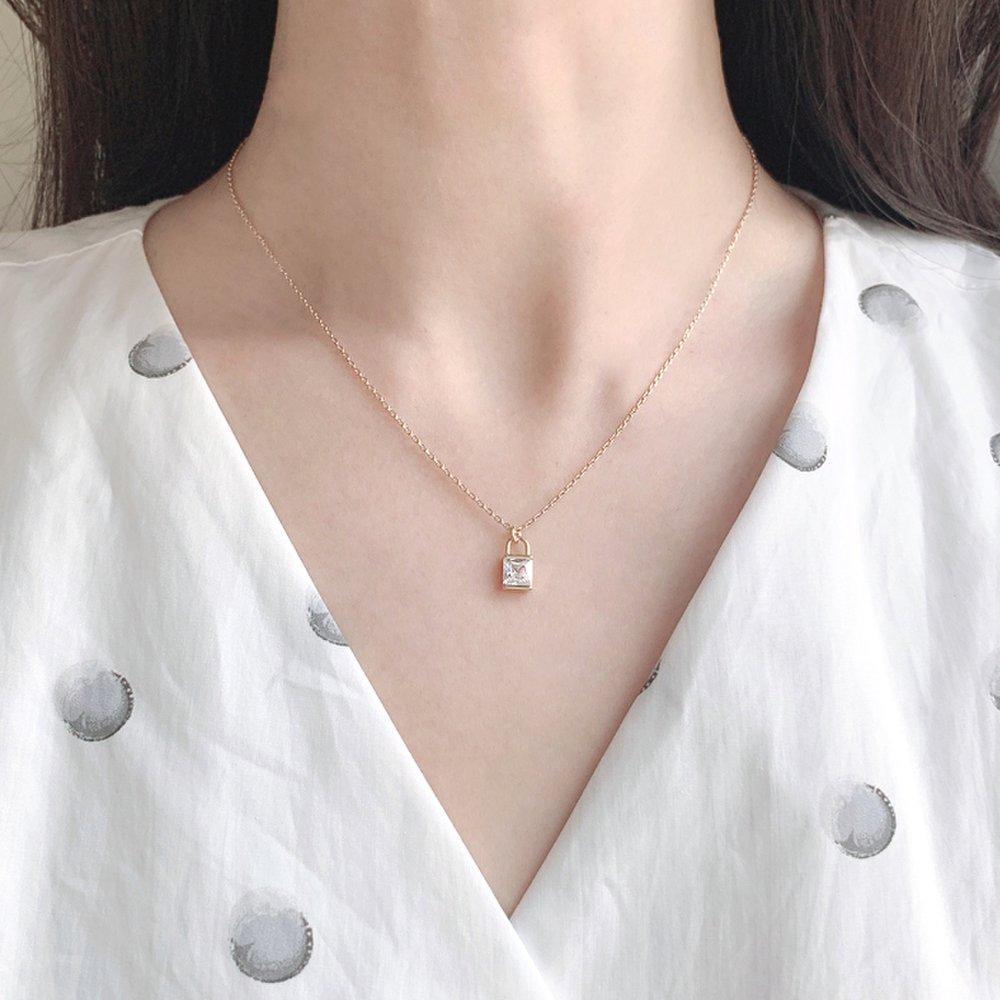 [Luvre Paris] Shrette Mini Necklace Na0445