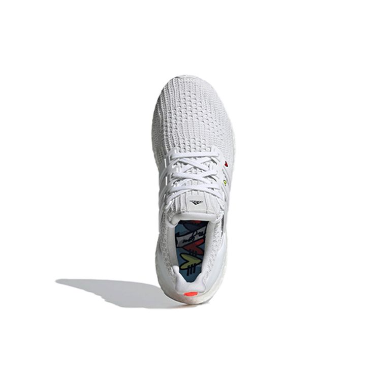 Adidas UltraBoost 4.0 DNA Hvite Hjerter Damesneakers Skyhvit Kritt-hvit Solrød GZ9232