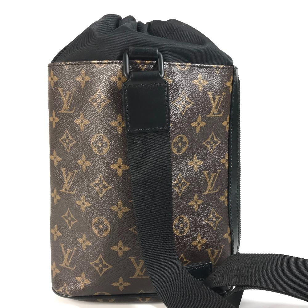 Louis Vuitton M44625 Monogram Chalk sling bag drawstring bag Shoulder Bag