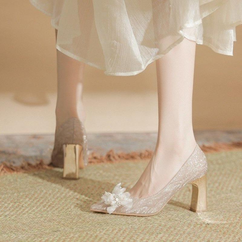 

Модные туфли на высоком каблуке, хрустальные, блестящие, женские туфли-лодочки с мелким вырезом, острым носком, 2025, осенние новые тренды, женская обувь, для платья, для вечеринки, zapatillas 40