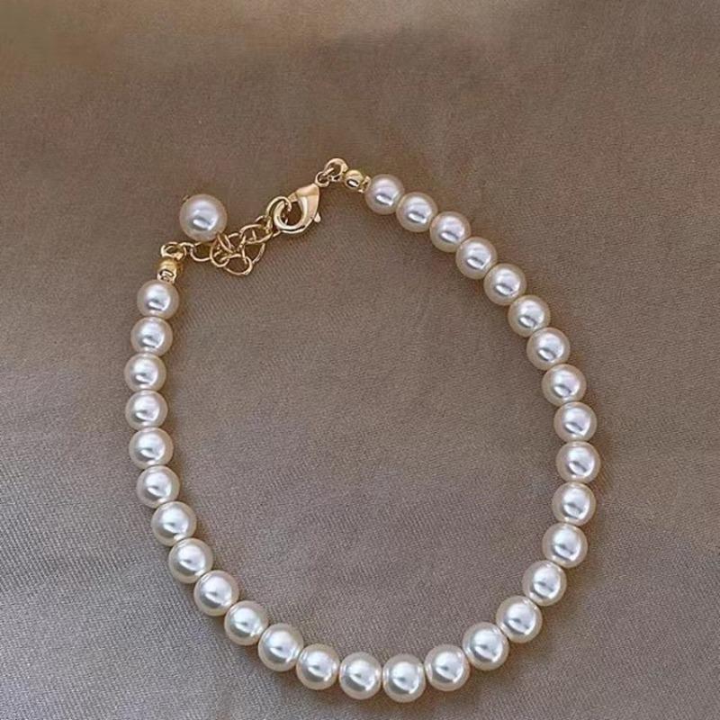 Highlight white light luxury personality niche fashion high sense temperament Internet celebrity bracelet women wearing beads jewelry