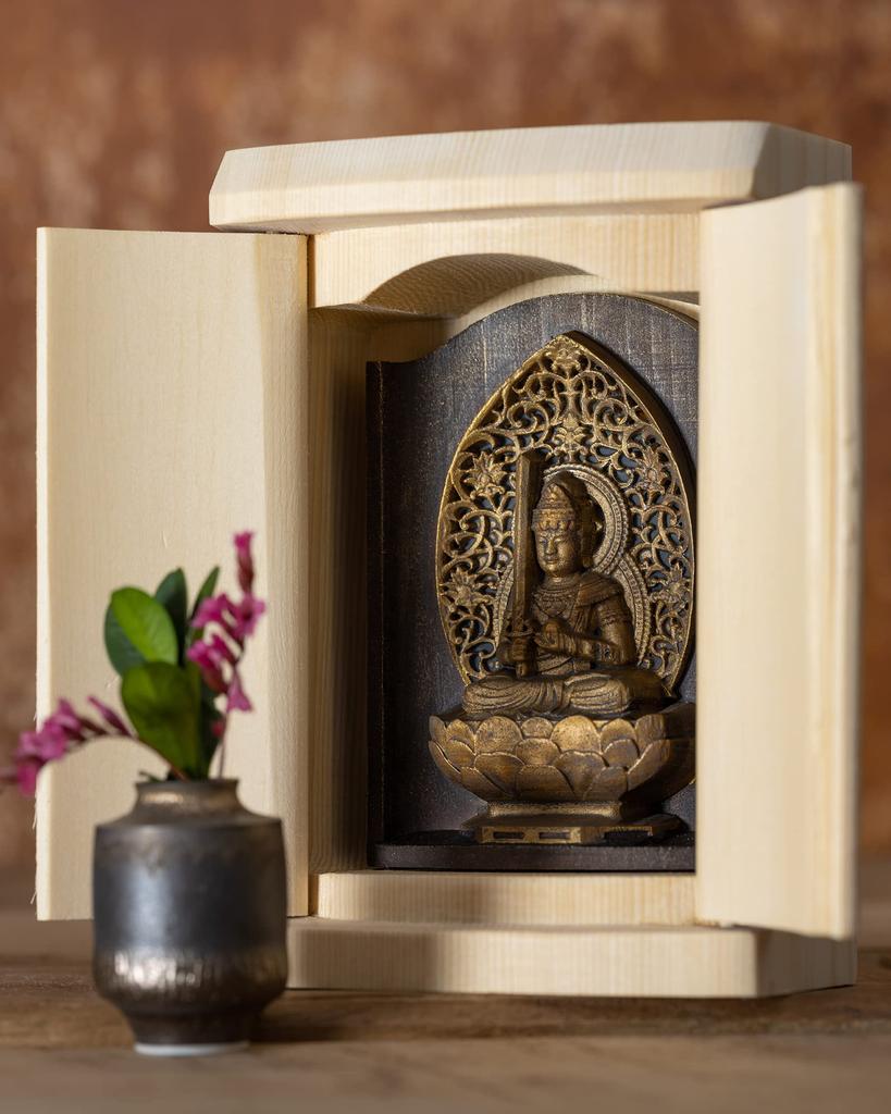 Zeku Kokuzo Bosatsu Buddhist statue in a shrine (gold finish) - Prayer at Kongo Sammai-in Temple, Mount Koya - Guardian deity of the Chinese zodiac