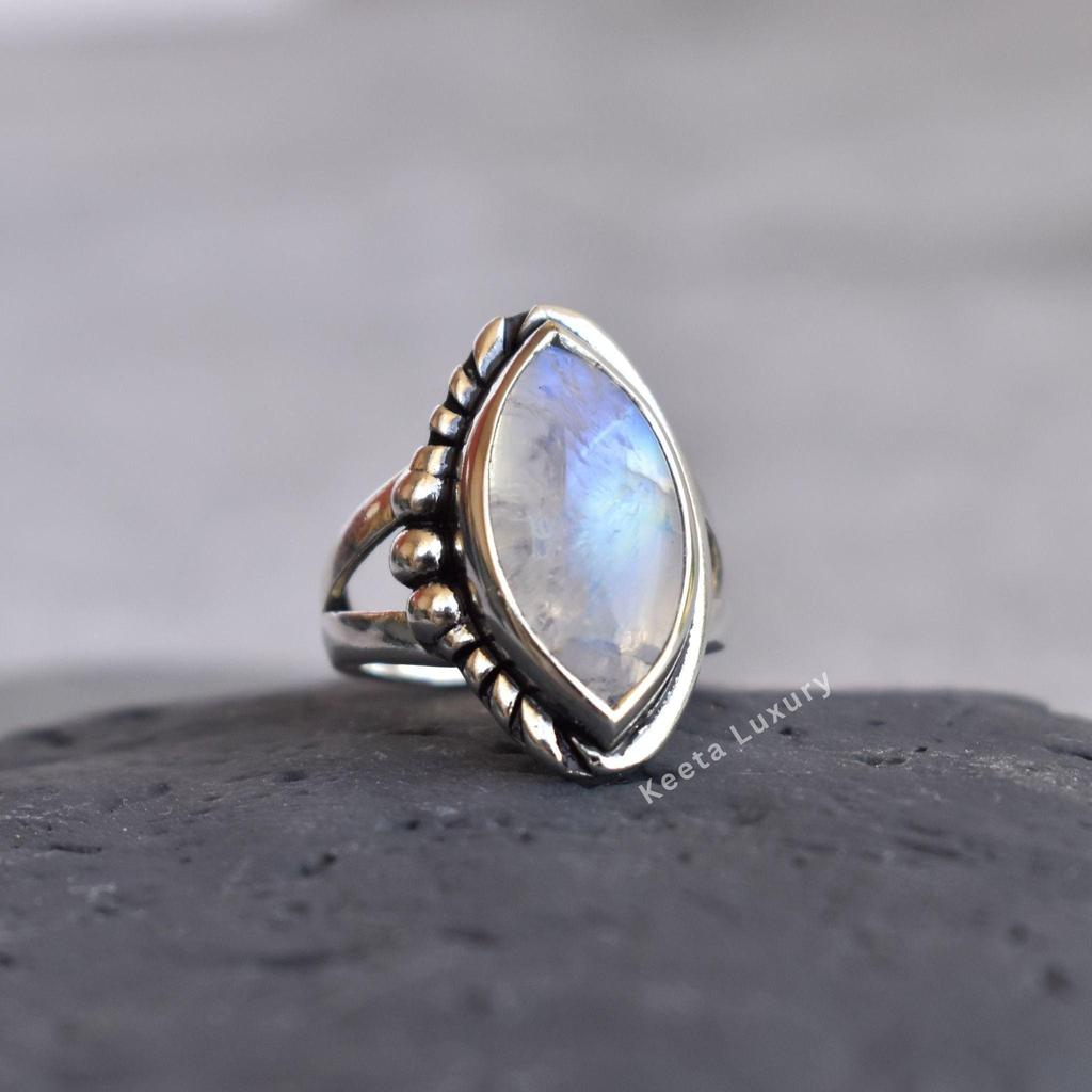 Natural Rainbow moonstone ring , Moonstone statement ring , Handmade sterling silver ring , one of a kind moonstone jewelry , Gift for her