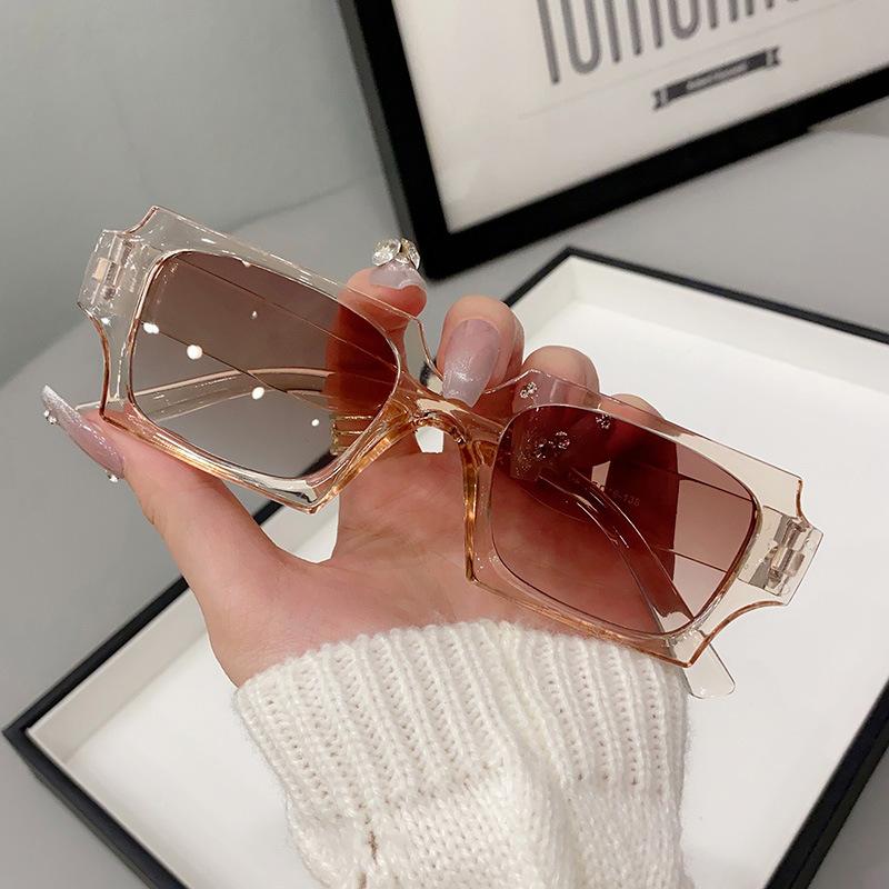 New Small Rectangle Sunglasses Women Fashion Black Sun Glasses For Female Trend Glasees UV400 Shades