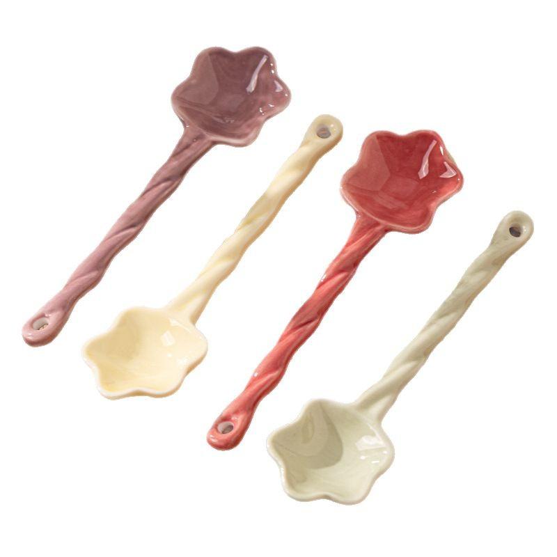 1PC Ceramic Star Shaped Spoon Cute Twisted Long Handled Coffee Stirring Spoon with Cream Design for Kitchen